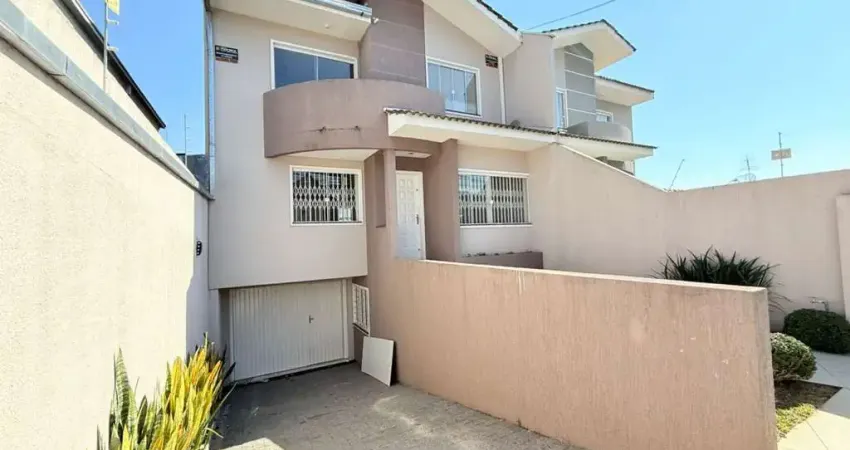 Sobrado com 4 quartos  para alugar, 260.00 m2 por R$4000.00  - Jardim Carvalho - Ponta Grossa/PR