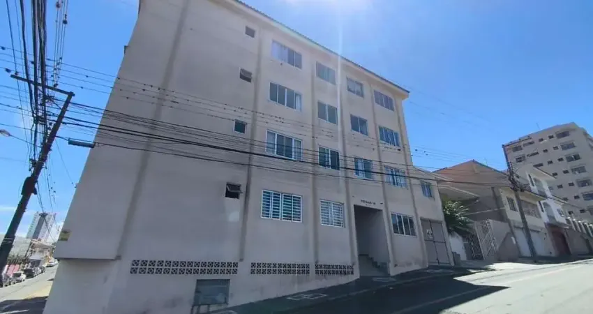 Apartamento com 3 quartos  para alugar, 107.00 m2 por r$1400.00  - centro - ponta grossa/pr