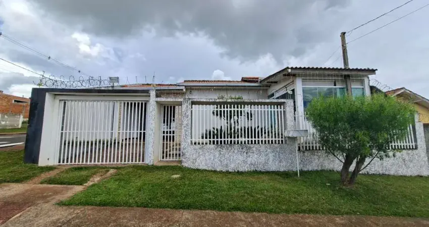 Casa com 3 quartos à venda na Rua Assir Belotto, 132, Neves, Ponta Grossa