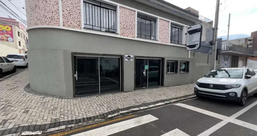 Casa Comercial para alugar, 71.00 m2 por R$2390.00  - Centro - Ponta Grossa/PR