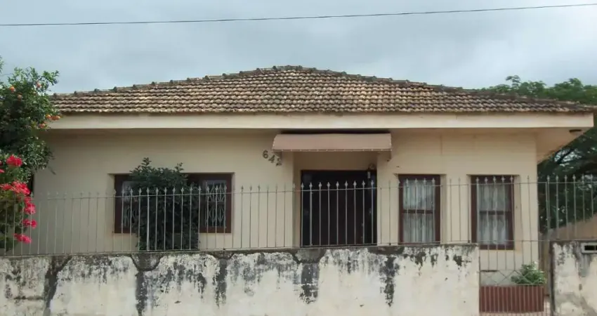 Casa Residencial com 4 quartos  à venda, 201.00 m2 por R$450000.00  - Ronda - Ponta Grossa/PR