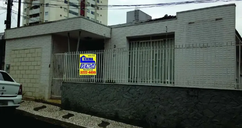 Terreno à venda, 423.00 m2 por R$827520.00  - Centro - Ponta Grossa/PR