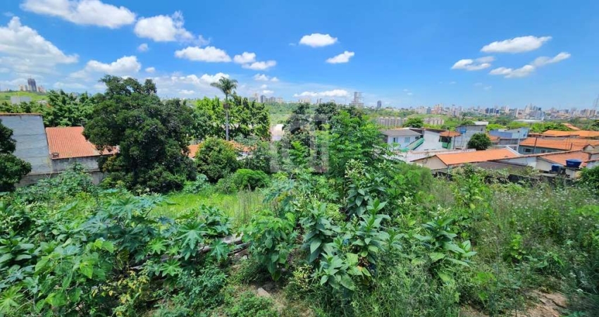Terreno com 1.350 m² no bairro Jardim Parada do Alto - Sorocaba