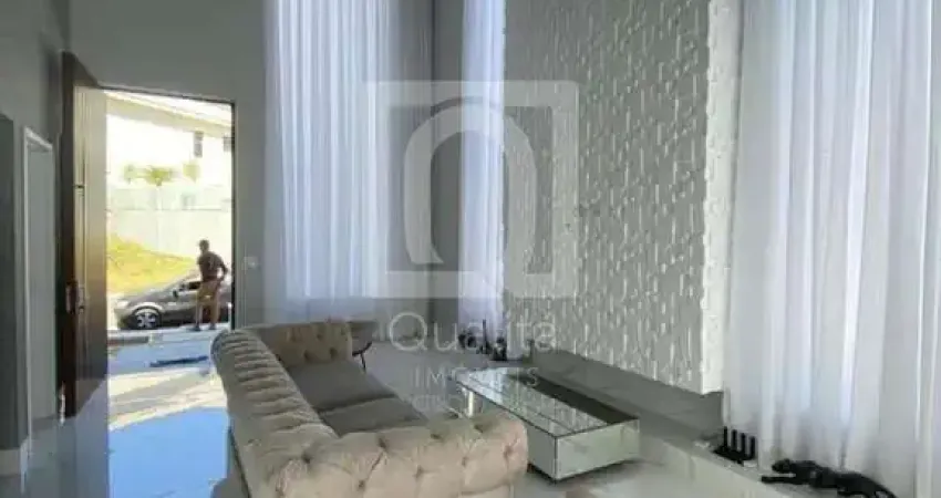 Casa à venda no Condomínio New Ville, Santana de Parnaíba | 4 suítes e piscina