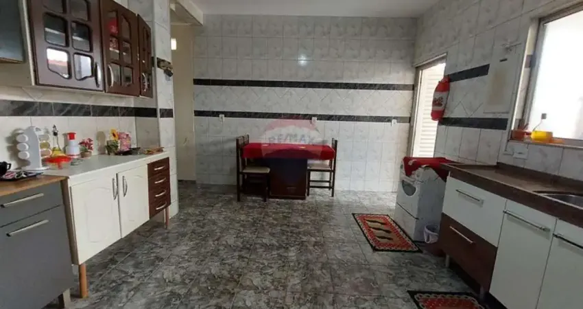 Imperdível casa à venda em sorocaba-sp, no bairro lopes de oliveira: 2 quartos, 2 salas, 2 banheiros, 2 vagas de garagem e 251m²!