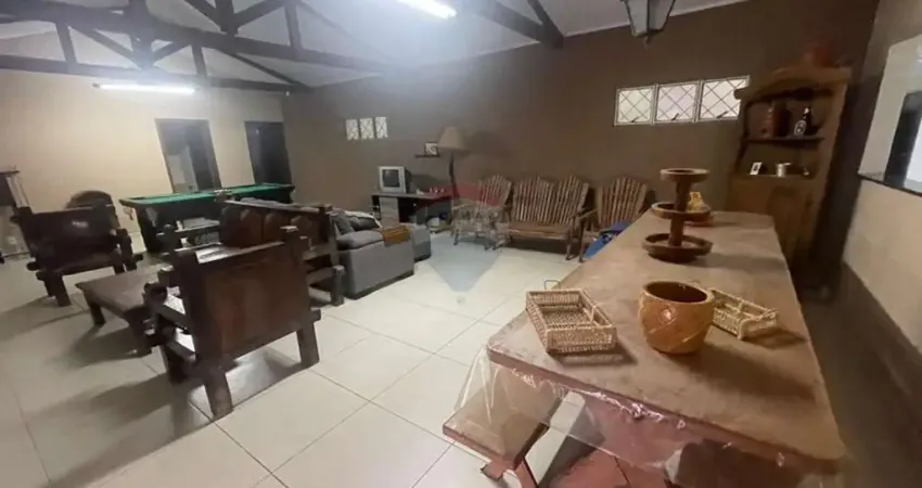 Aconchegante residência de 5 quartos no bairro cercado, araçoiaba da serra: espaço amplo e confortável!