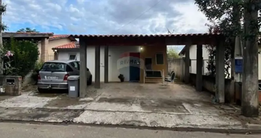 Casa em condomínio à venda em araçoiaba da serra-sp - jardim maria da glória: 2 quartos, 2 salas, 1 banheiro, 2 vagas, 96m².