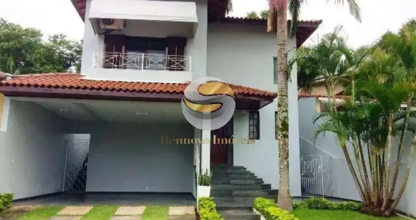 Casa com 03 suítes, Piscina, 4 vagas, área gourmet com churrasqueira