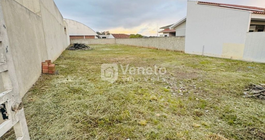 Terreno amplo e bem localizado, perfeito para quem busca tranquilidade e espaço para construir!