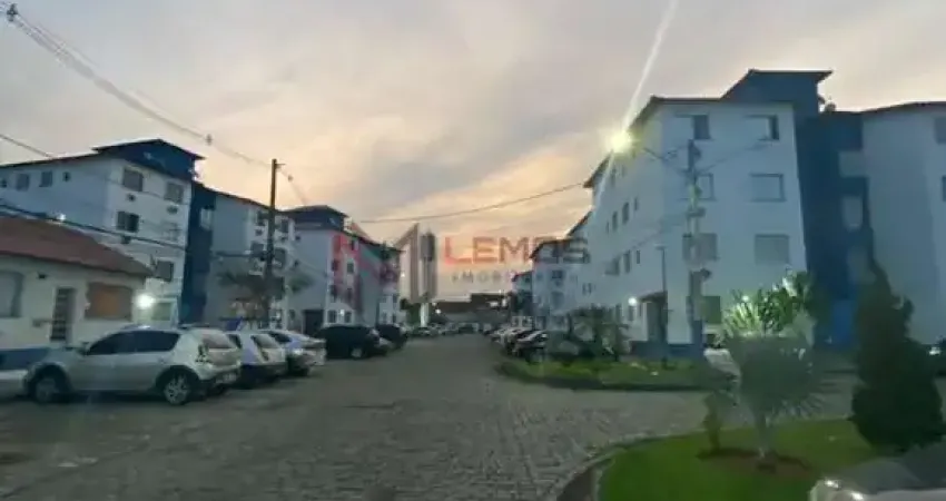 Apartamento no 2 º andar no bairro são victor em santíssimo, a 20 minutos de campo grande.