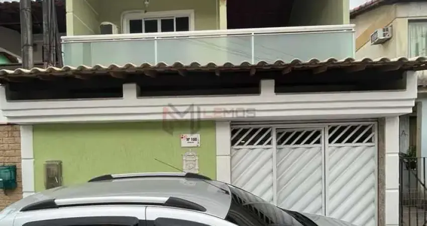 Casa duplex no bairro isadora em campo grande com valor de r$450 mil com entrada de r$300 mil com parcelas a combinar.