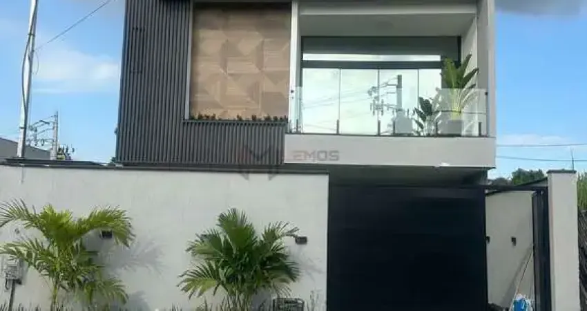 Excelente casa em alto padrão em condomínio fechado com piscina, área gourmet, 4 suítes, garagem p/3 carros. próxima ao west shopping.