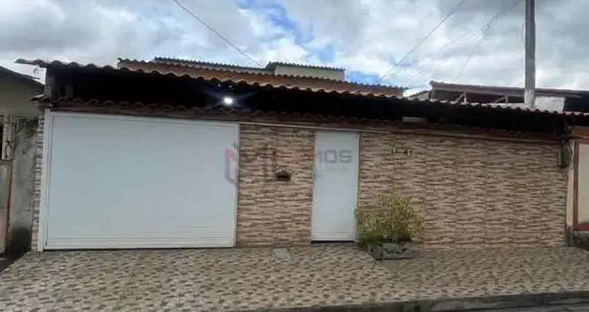 Casa duplex em bangu, com casa nos fundos e vaga para 2 carros!