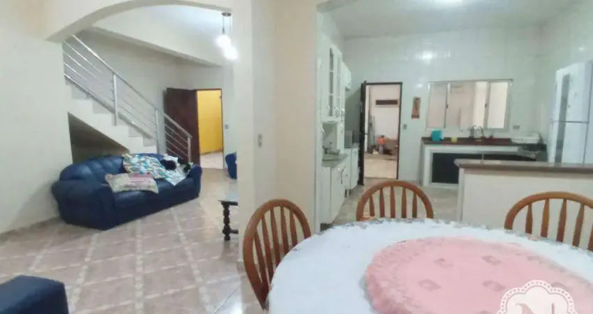 Sobrado à venda com 4 quartos no bairro Gaivota (Praia)