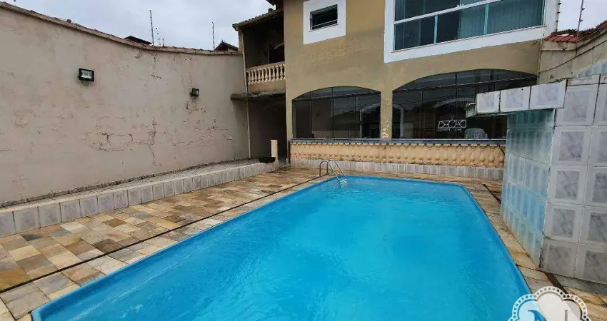Sobrado à venda com 6 quartos no bairro Nova Itanhaém (Praia)