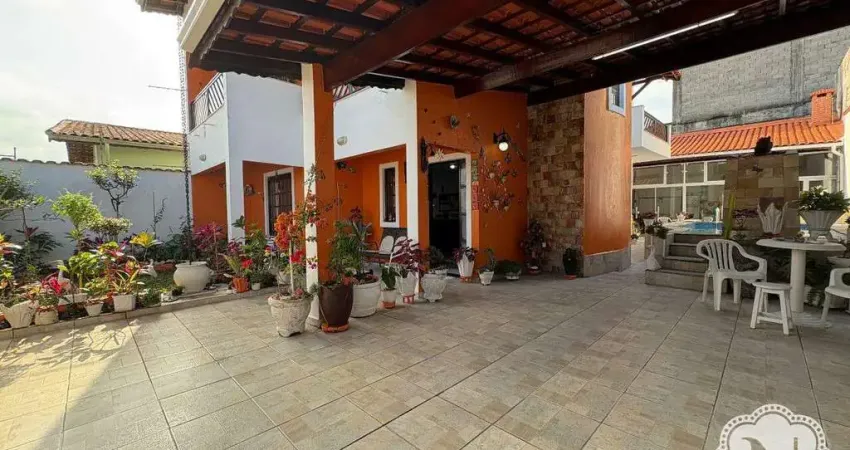 Casa com 5 quartos à venda na Avenida José Garcia Iglesias, Jardim Fazendinha, Itanhaém