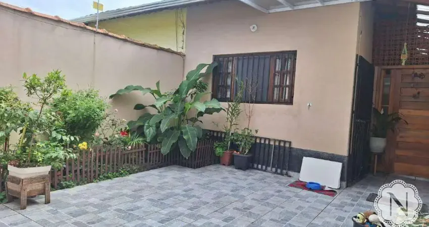 Casa à venda com 2 quartos no bairro nova itanhaém (interior)