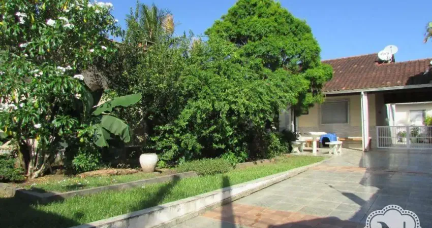Casa com 2 quartos à venda na Rua Afanasi Petecof, Cibratel II, Itanhaém