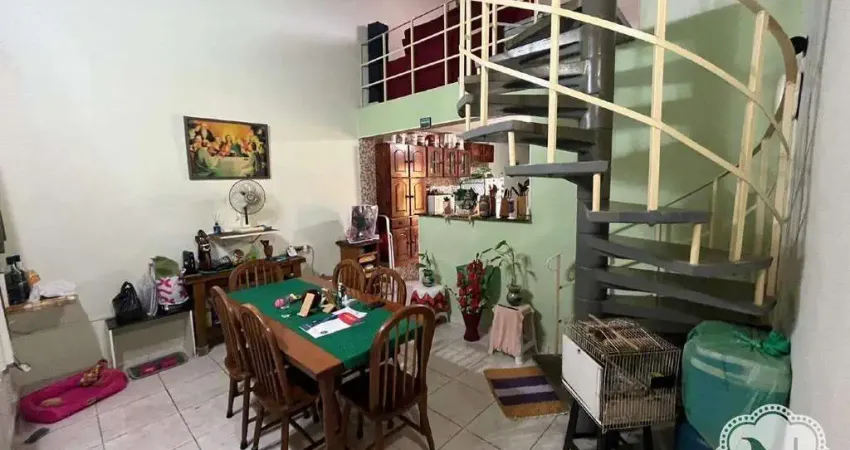 Sobrado à venda com 2 quartos no bairro Cibratel II