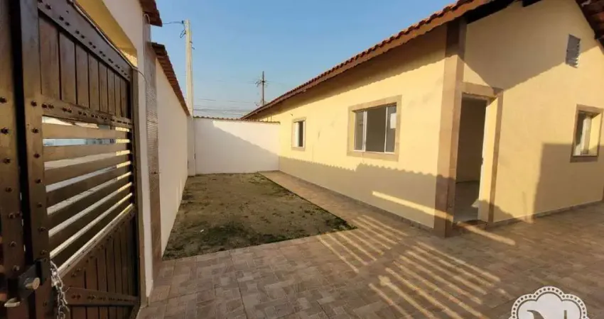 Casa à venda com 2 quartos no bairro Nova Itanhaém (Interior)