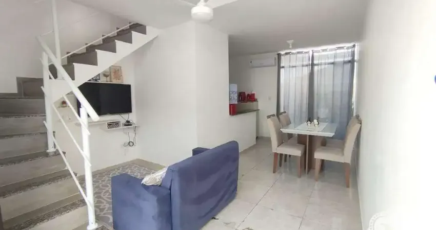 Sobrado à venda com 2 quartos no bairro Cibratel II
