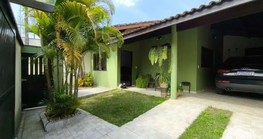 Casa à venda com 3 quartos no bairro Nova Itanhaém (Praia)