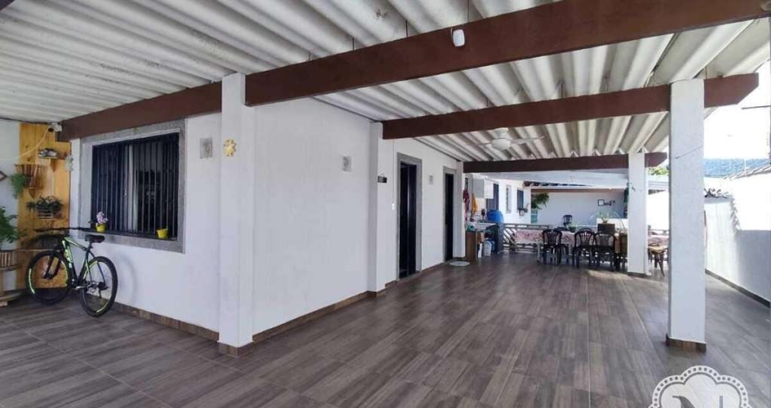 Casa à venda com 2 quartos no bairro Suarão