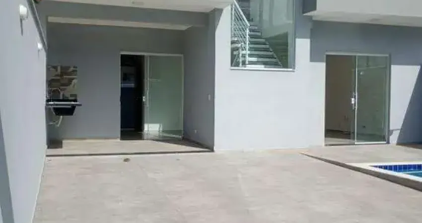 Sobrado à venda com 3 quartos no bairro Cibratel II
