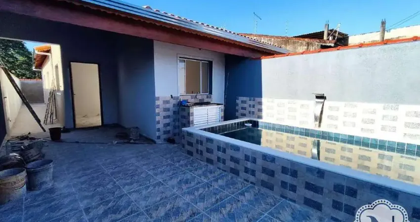 Casa à venda com 2 quartos no bairro Nova Itanhaém (Interior)