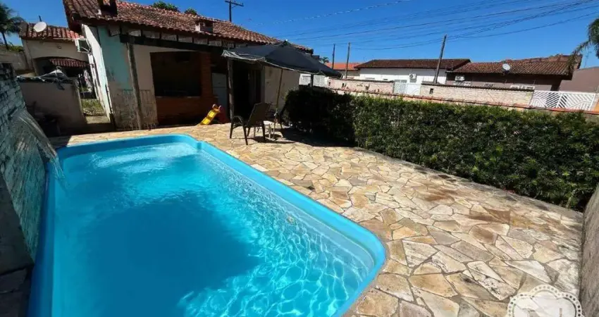 Casa à venda com 2 quartos no bairro Cibratel