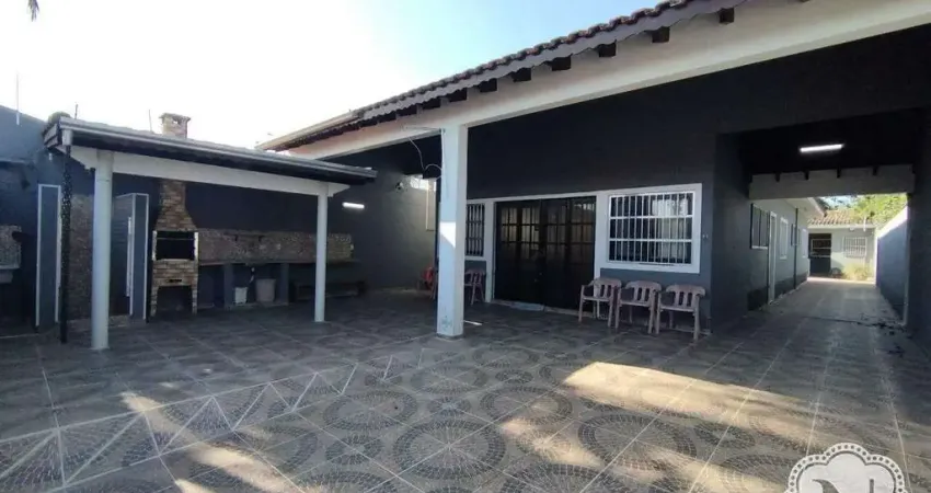 Casa à venda com 4 quartos no bairro Nova Itanhaém (Praia)