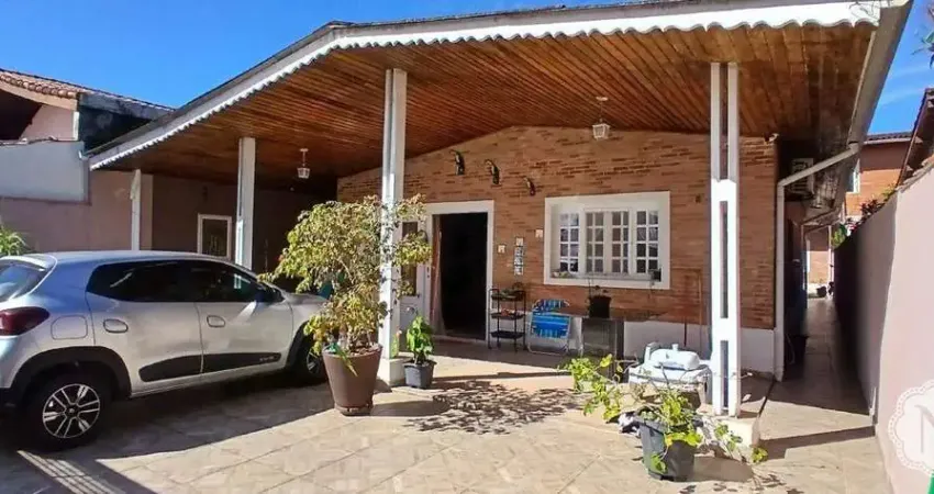 Casa a Venda de 3 quartos com 190 metros no Cibratel I