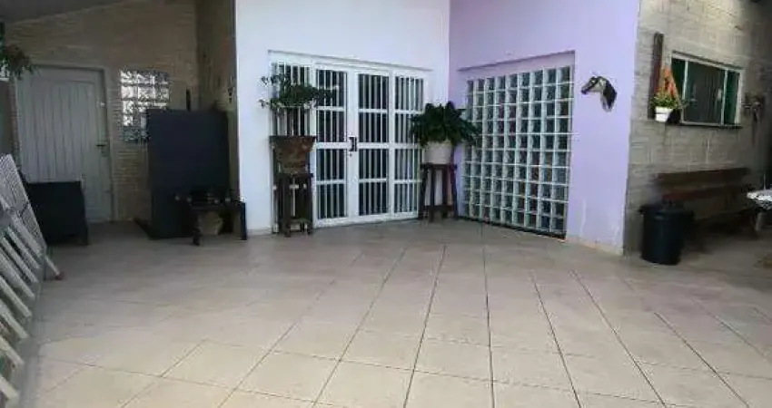 Casa à venda com 3 quartos no bairro Gaivota (Praia)