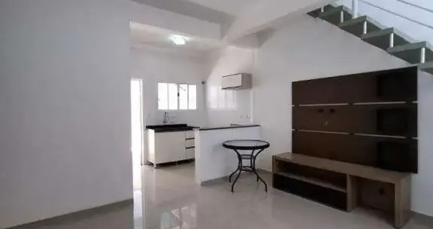 Casa com 2 quartos para alugar na Rua Vereador Edson Bello, Guarda Civil, Itanhaém