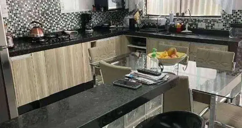 Excelente sobrado com 200 m² de área consrtruída na vila suiça em santo andré sendo 2 dormitórios, 1 suíte, churrasqueira e 2 vagas. estuda permuta.