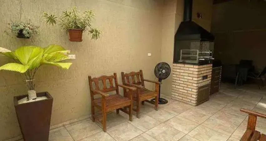 Cobertura tipo sem condomínio no bairro Casa Branca em Sto André, sendo 3 dormitórios, 1 suíte, churrasqueira, 1 vaga que cabe até 2 carros pequenos.