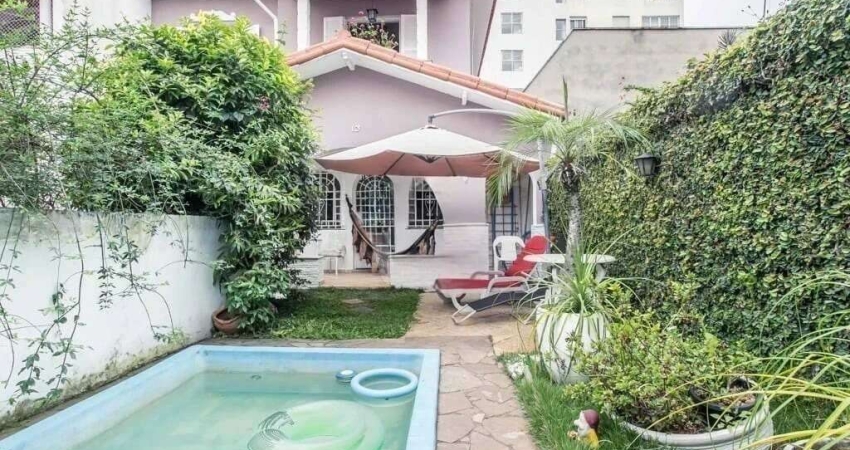 Casa de Vila com piscina no Condomínio Jardim de Allah com 5 quartos 2 suítes e 4 vagas, 260m² venda.