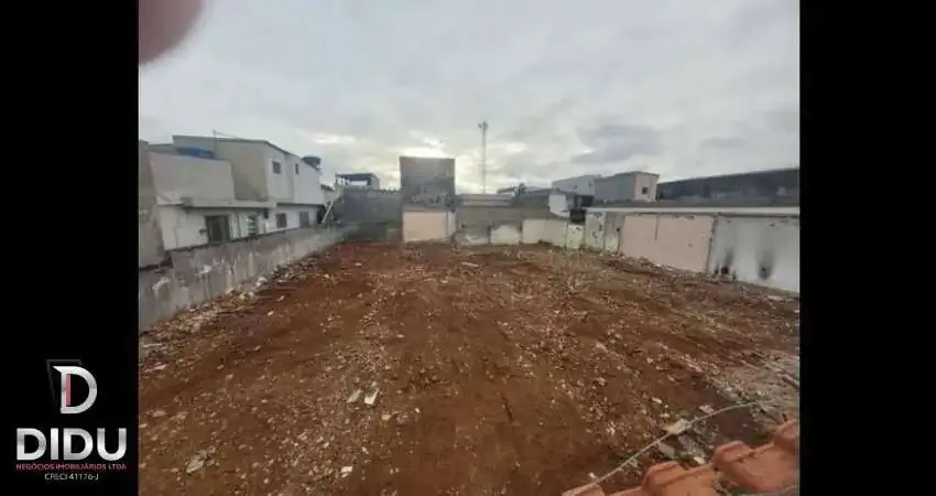 Terreno à venda em São Paulo, Jardim Adutora, 500m², apenas 200 metros da estação SAPOPEMBA.