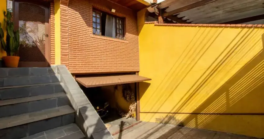 Sobrado para venda em Gopoúva com 3 quartos, sendo 1 suíte, 162m²
