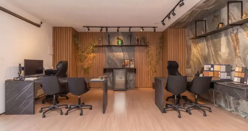 Sobrado para venda em Utinga com 3 quartos, sendo 3 suítes, 700m²