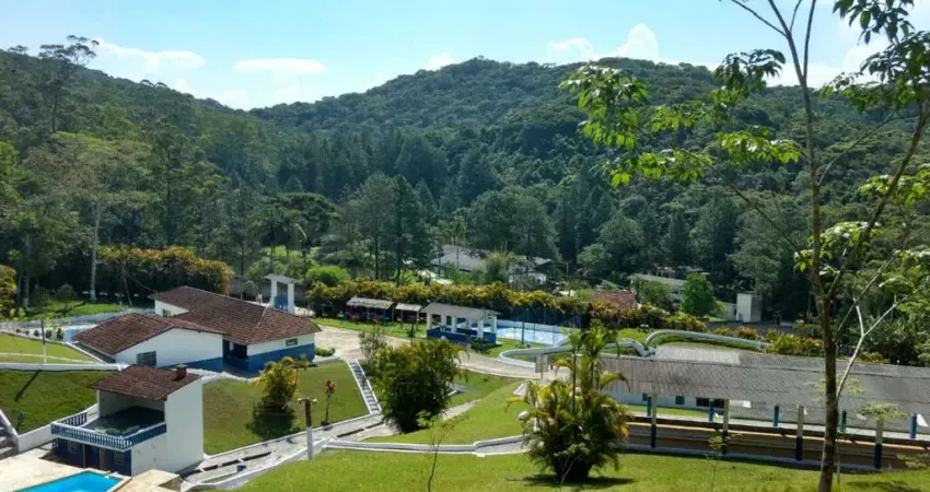 Apartamento à venda na Estrada da Pedra Grande, Quatinga, Mogi das Cruzes