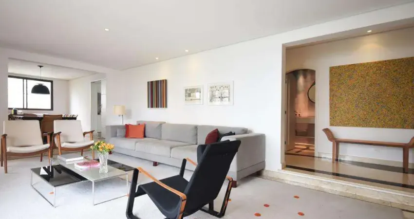Apartamento tipo para venda em Campo Belo com 3 quartos, sendo 1 suíte, 275m²