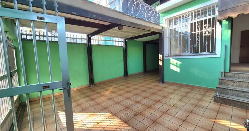 Olha que oportunidade! casa à venda em planalto paulista com 180 m², 3 dormitórios, uma edícula enorme nos fundos e 3 vagas de garagem.