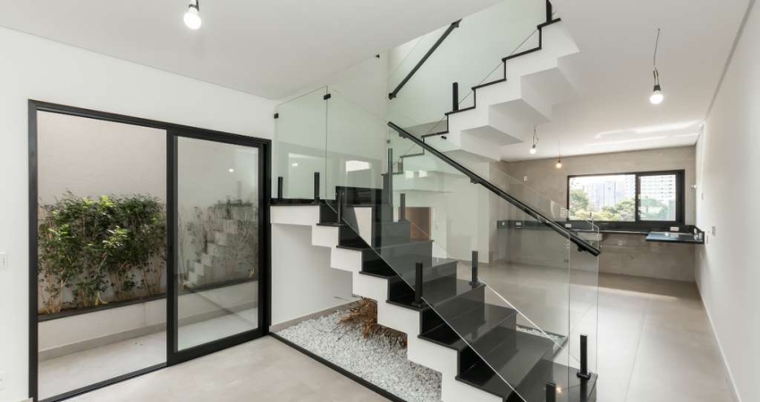 Sobrado para venda em Jardim Felicidade (Zona Oeste) com 3 quartos, sendo 3 suítes, 229m²