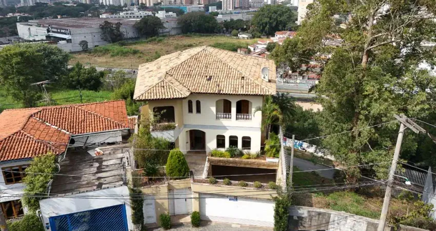 Sobrado para venda em Jardim Peri Peri com 4 quartos, sendo 2 suítes, 506m²