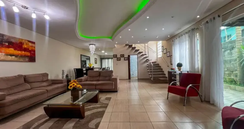 Sobrado para venda em Colônia com 3 quartos, sendo 1 suíte, 282m²