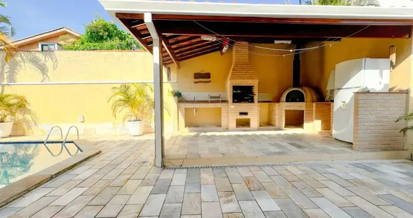 Casa em condomínio para venda com 3 quartos, sendo 2 suítes , 287m²