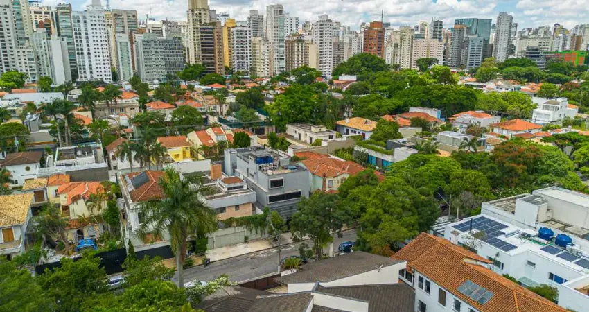 Casa para venda em Jardim Paulista com 7 quartos, sendo 7 suítes , 854m²