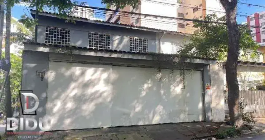 Sobrado Comercial com 207 m² para locação no Real Parque, ideal para escritório ou clínica, localização estrátegica!