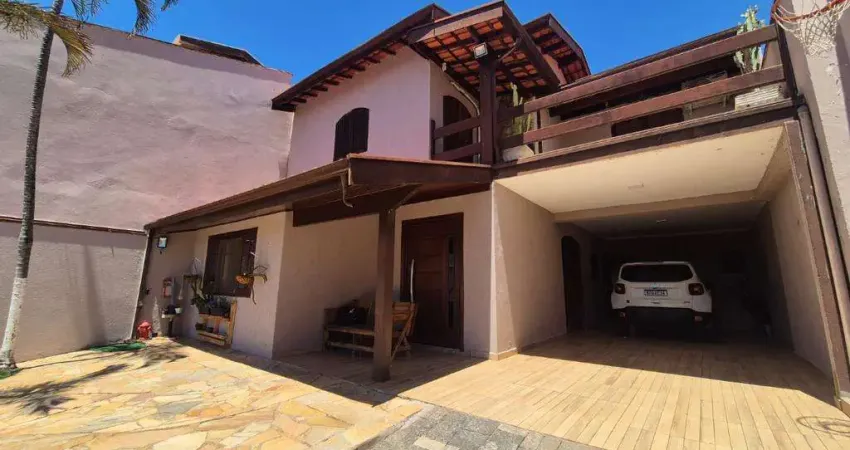 Casa à venda em Campinas, Parque Taquaral, com 3 quartos, com 220 m²